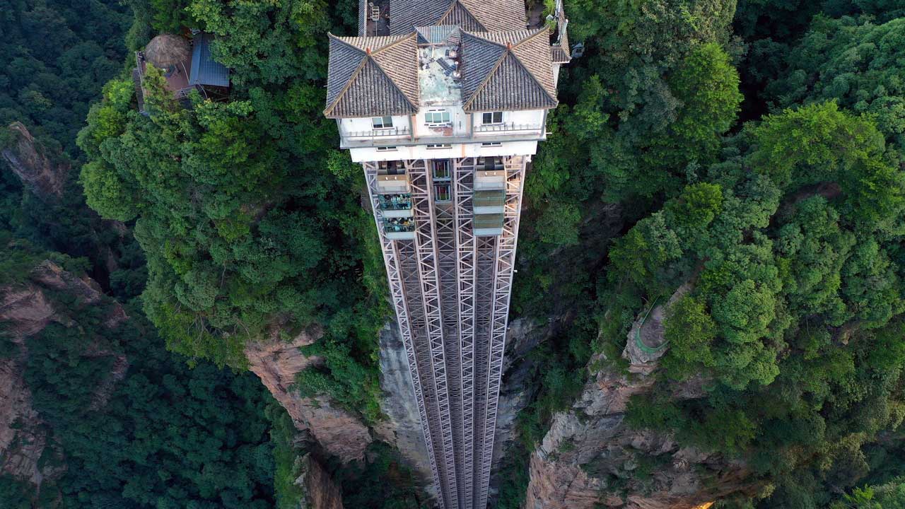 Bailong Elevator