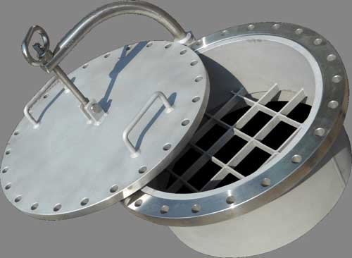 Manhole with a Davit for horizontal application