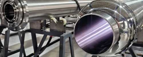 Vacuum-insulated pipes