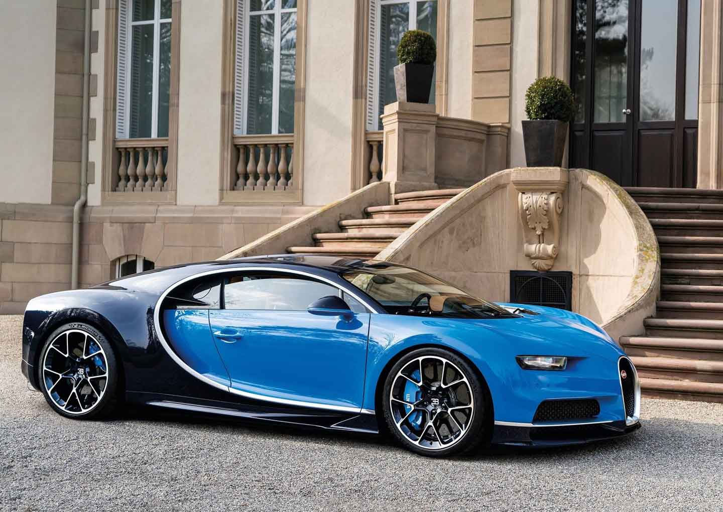 Bugatti Chiron (2017)