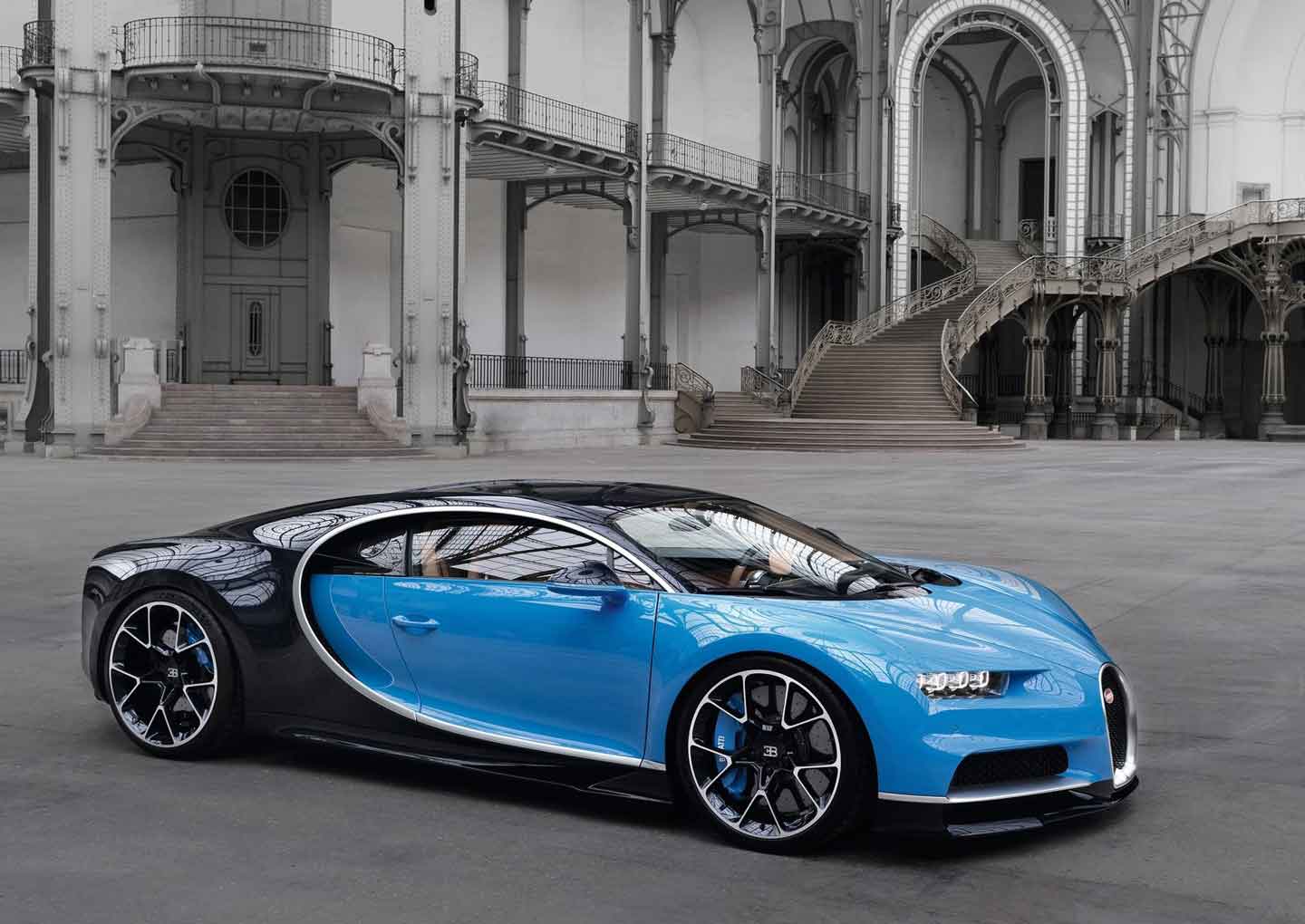 Bugatti Chiron (2017)