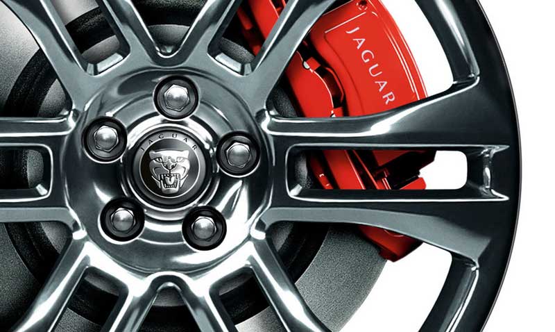 Jaguar XKR-S
