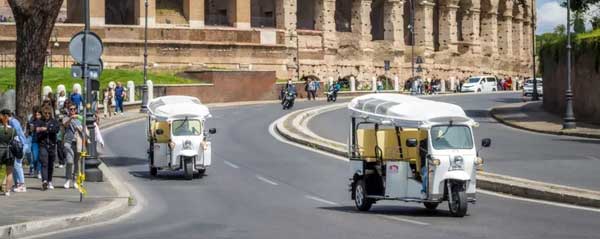 Electric tuk-tuk photo 1