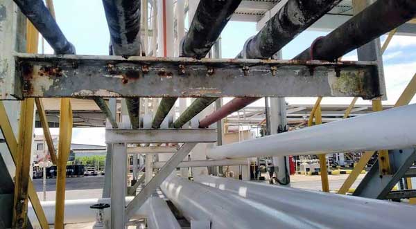 Example one of Corrosion Under Pipe supports