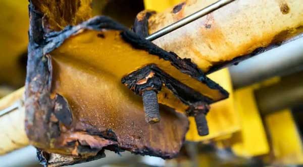 Example three of Corrosion Under Pipe supports